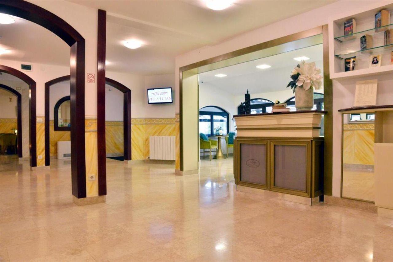 Hotel Villa Letan Fažana Exteriör bild